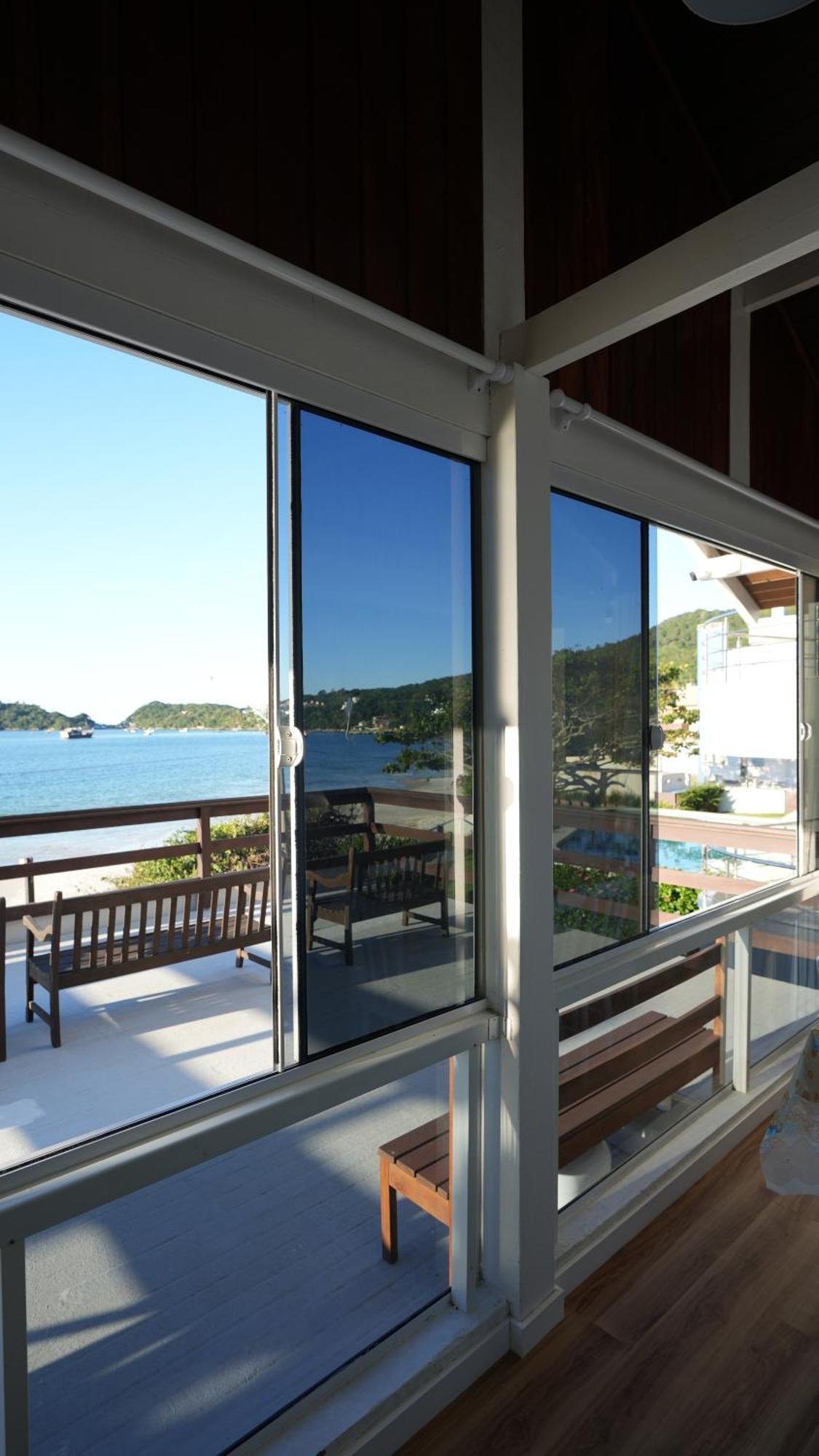 Areia Cristal Inn Bombinhas