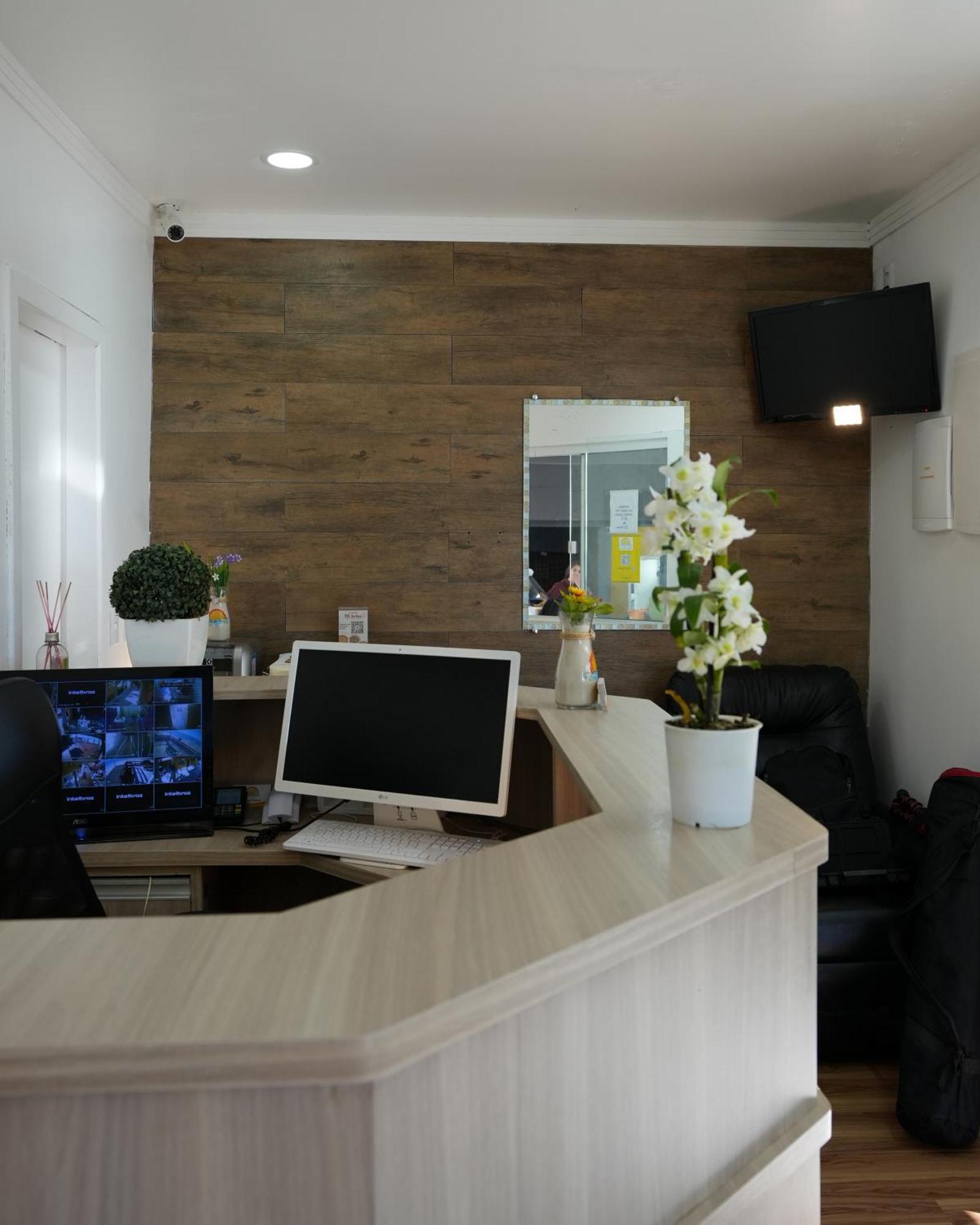Areia Cristal Inn Bombinhas